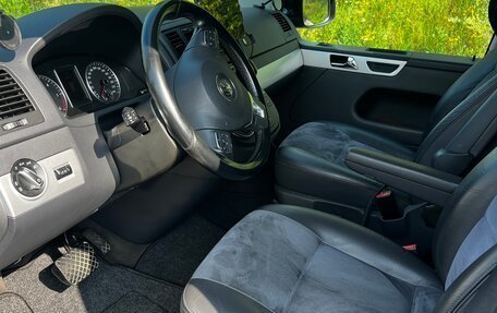 Volkswagen Multivan T5, 2011 год, 3 200 000 рублей, 10 фотография