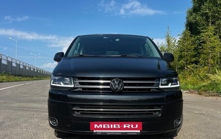 Volkswagen Multivan T5, 2011 год, 3 200 000 рублей, 2 фотография