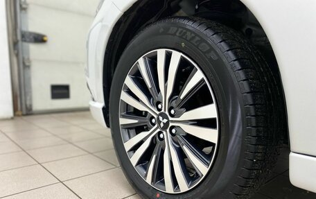 Mitsubishi Outlander III рестайлинг 3, 2022 год, 2 799 000 рублей, 20 фотография