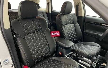 Mitsubishi Outlander III рестайлинг 3, 2022 год, 2 799 000 рублей, 38 фотография