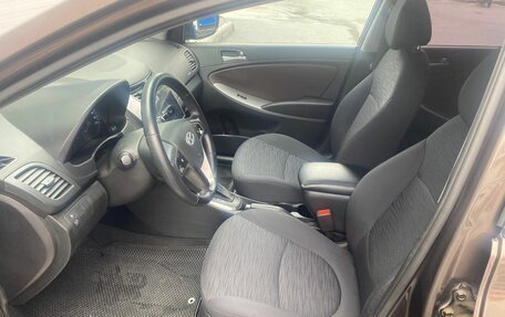 Hyundai Solaris II рестайлинг, 2015 год, 969 000 рублей, 18 фотография