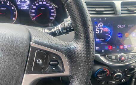 Hyundai Solaris II рестайлинг, 2015 год, 969 000 рублей, 27 фотография