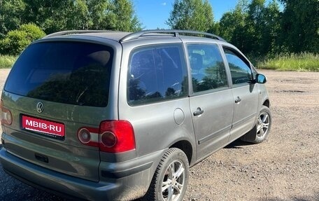 Volkswagen Sharan I рестайлинг, 2005 год, 800 000 рублей, 5 фотография