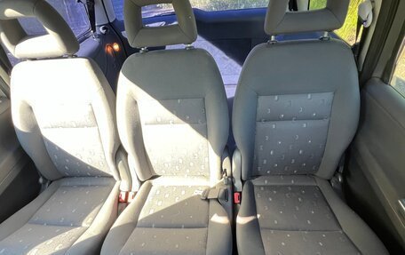Volkswagen Sharan I рестайлинг, 2005 год, 800 000 рублей, 24 фотография
