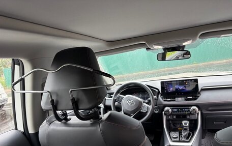 Toyota RAV4, 2025 год, 5 500 000 рублей, 11 фотография