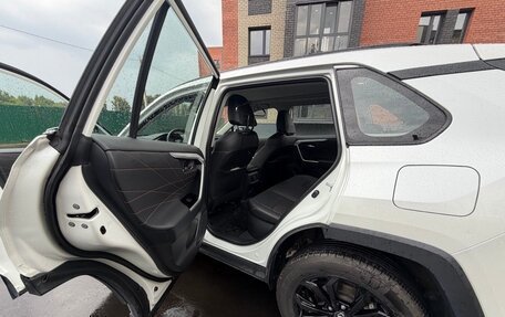Toyota RAV4, 2025 год, 5 500 000 рублей, 8 фотография