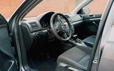 Volkswagen Jetta VI, 2009 год, 600 000 рублей, 11 фотография