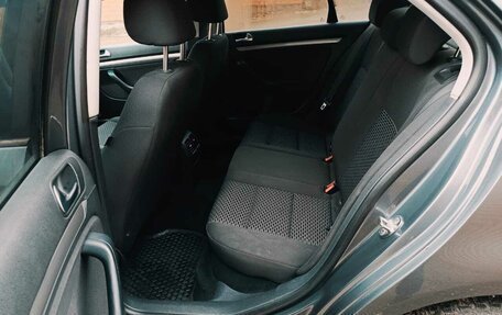 Volkswagen Jetta VI, 2009 год, 600 000 рублей, 19 фотография