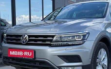 Volkswagen Tiguan II, 2017 год, 2 700 000 рублей, 1 фотография
