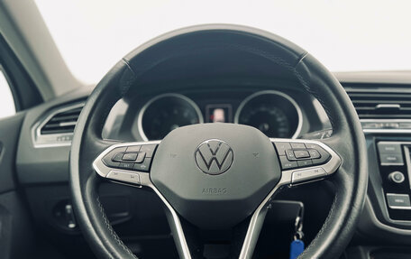 Volkswagen Tiguan II, 2021 год, 2 320 000 рублей, 16 фотография