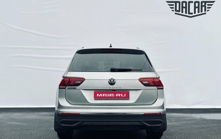 Volkswagen Tiguan II, 2021 год, 2 320 000 рублей, 6 фотография