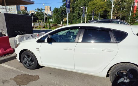 Opel Astra J, 2013 год, 500 000 рублей, 11 фотография