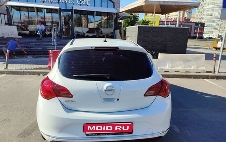 Opel Astra J, 2013 год, 500 000 рублей, 10 фотография