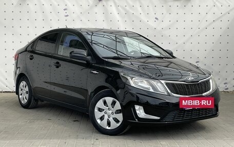 KIA Rio III рестайлинг, 2014 год, 999 000 рублей, 2 фотография