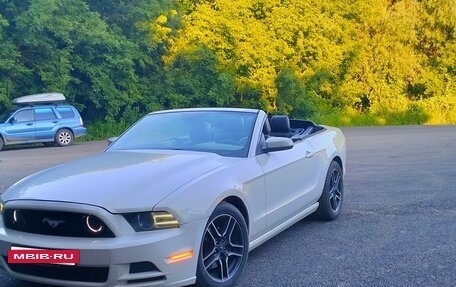 Ford Mustang VI рестайлинг, 2013 год, 1 999 999 рублей, 5 фотография