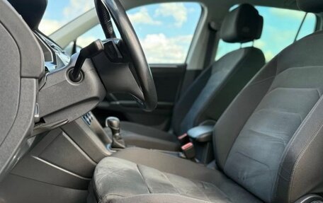 Volkswagen Tiguan II, 2017 год, 2 700 000 рублей, 6 фотография