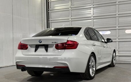 BMW 3 серия, 2017 год, 1 500 000 рублей, 4 фотография