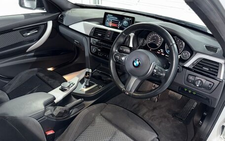 BMW 3 серия, 2017 год, 1 500 000 рублей, 10 фотография