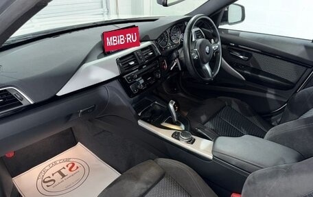 BMW 3 серия, 2017 год, 1 500 000 рублей, 11 фотография