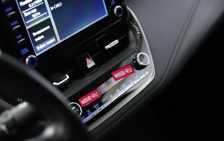 Toyota Corolla, 2019 год, 3 890 000 рублей, 15 фотография