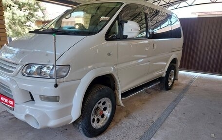 Mitsubishi Delica IV, 2005 год, 2 950 000 рублей, 1 фотография