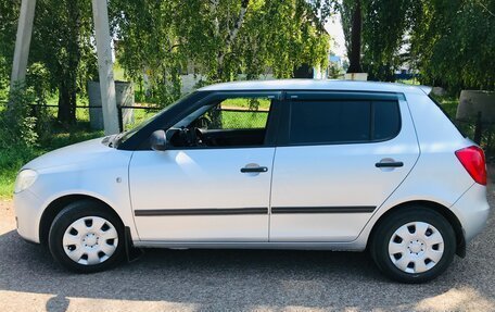 Skoda Fabia II, 2008 год, 380 000 рублей, 2 фотография