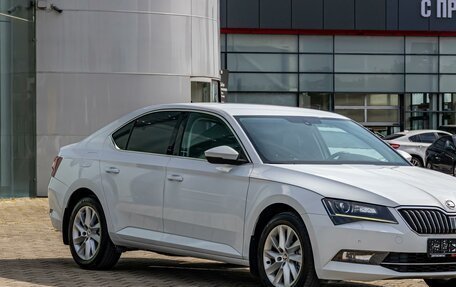 Skoda Superb III рестайлинг, 2019 год, 1 645 000 рублей, 7 фотография
