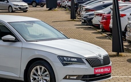 Skoda Superb III рестайлинг, 2019 год, 1 645 000 рублей, 8 фотография