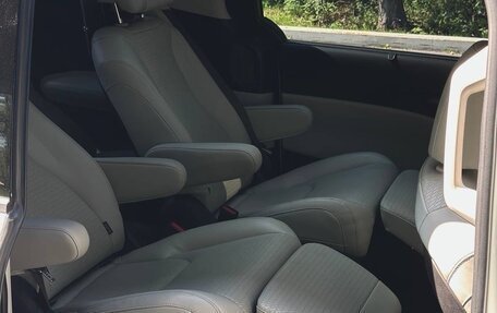 KIA Carnival, 2022 год, 5 000 000 рублей, 33 фотография