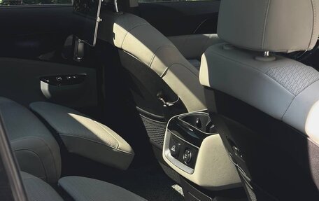 KIA Carnival, 2022 год, 5 000 000 рублей, 34 фотография