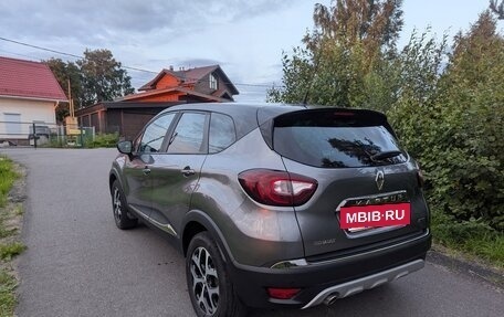 Renault Kaptur I рестайлинг, 2019 год, 1 655 000 рублей, 5 фотография