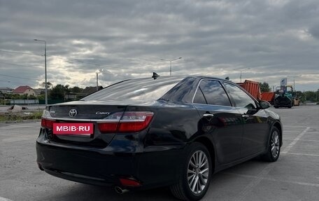 Toyota Camry, 2017 год, 2 650 000 рублей, 5 фотография