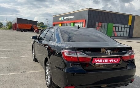 Toyota Camry, 2017 год, 2 650 000 рублей, 11 фотография