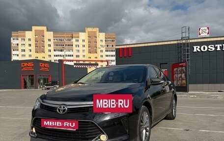 Toyota Camry, 2017 год, 2 650 000 рублей, 9 фотография