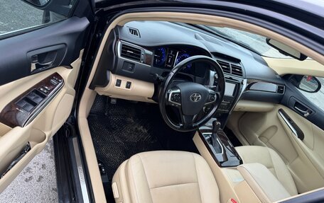 Toyota Camry, 2017 год, 2 650 000 рублей, 14 фотография