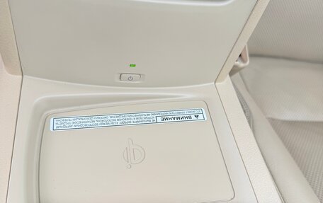 Toyota Camry, 2017 год, 2 650 000 рублей, 18 фотография