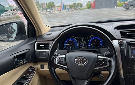 Toyota Camry, 2017 год, 2 650 000 рублей, 16 фотография