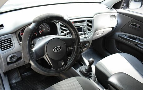 KIA Rio II, 2010 год, 795 000 рублей, 10 фотография