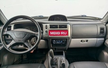 Mitsubishi Pajero Sport II рестайлинг, 2006 год, 935 000 рублей, 9 фотография