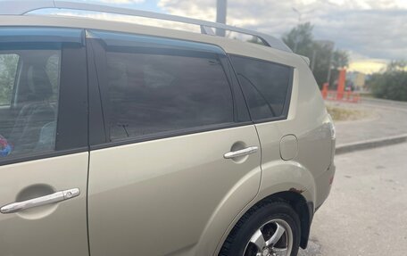 Mitsubishi Outlander III рестайлинг 3, 2007 год, 500 000 рублей, 7 фотография