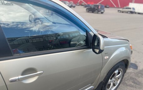 Mitsubishi Outlander III рестайлинг 3, 2007 год, 500 000 рублей, 11 фотография