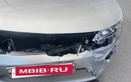 Mitsubishi Outlander III рестайлинг 3, 2007 год, 500 000 рублей, 14 фотография