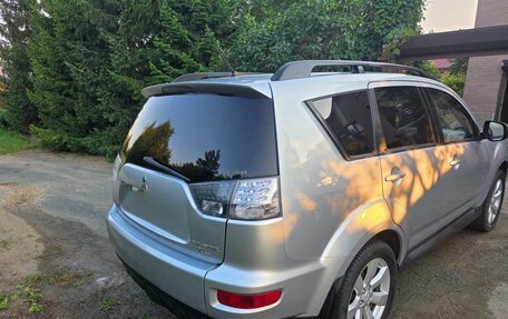 Mitsubishi Outlander III рестайлинг 3, 2011 год, 1 450 000 рублей, 3 фотография