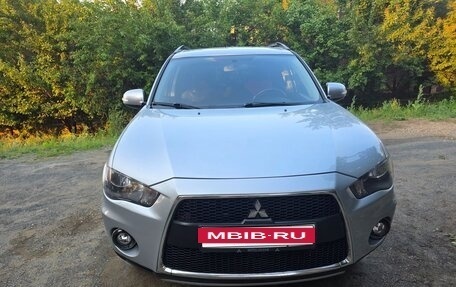 Mitsubishi Outlander III рестайлинг 3, 2011 год, 1 450 000 рублей, 20 фотография
