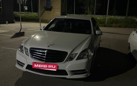 Mercedes-Benz E-Класс, 2012 год, 1 340 000 рублей, 2 фотография