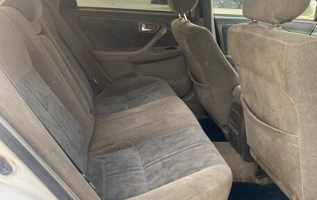 Toyota Camry, 2001 год, 630 000 рублей, 10 фотография