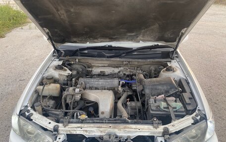 Toyota Camry, 2001 год, 630 000 рублей, 13 фотография