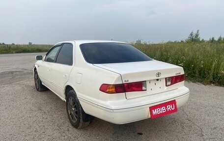 Toyota Camry, 2001 год, 630 000 рублей, 5 фотография