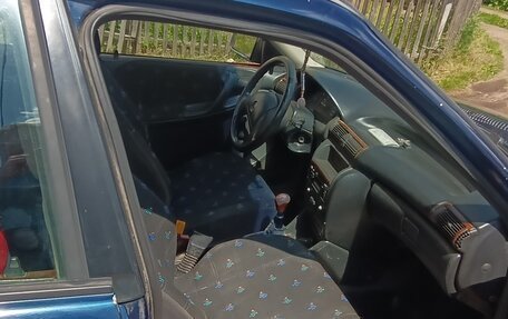 Opel Astra F, 1993 год, 100 000 рублей, 4 фотография