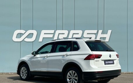 Volkswagen Tiguan II, 2018 год, 2 867 000 рублей, 2 фотография